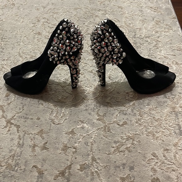 Haven’t wore them in a long time. - Picture 5 of 6